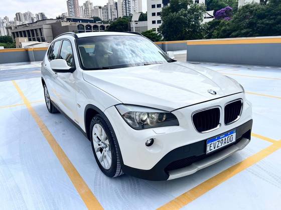 BMW X1 2.0 16V GASOLINA SDRIVE18I 4P AUTOMÁTICO BMW X1 2.0 16V GASOLINA SDRIVE18I 4P AUTOMÁTICO